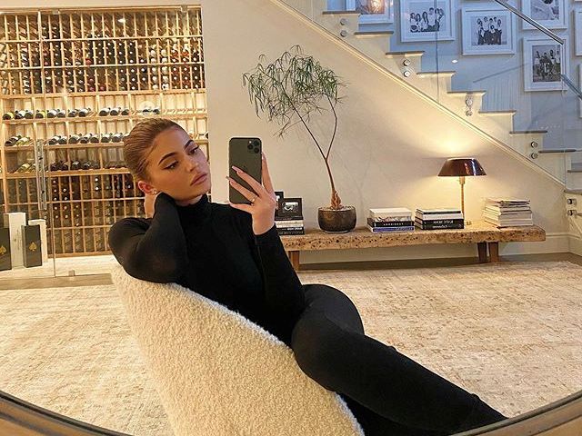 Kylie Jenner Photo At Her Home